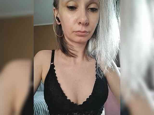 -Christina- webcam