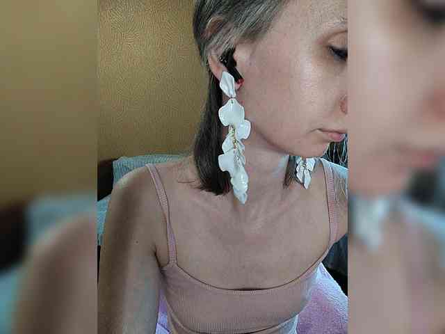 -Christina- webcam