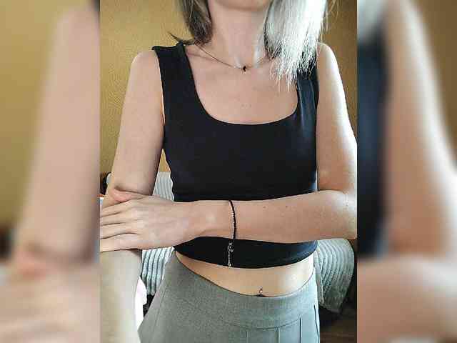 -Christina- webcam