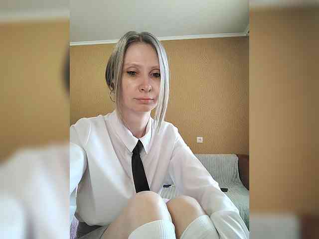 Model: -Christina-