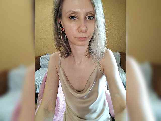 -Christina- webcam