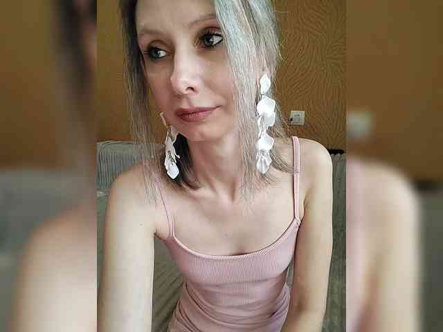 -Christina- webcam