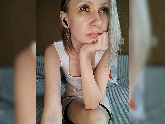 -Christina- webcam