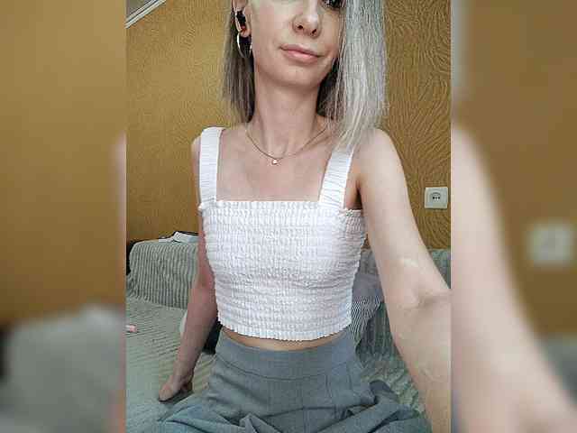 -Christina- webcam