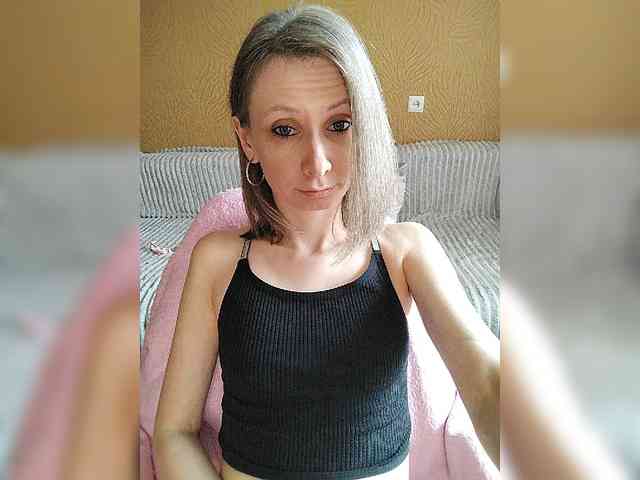 -Christina- webcam