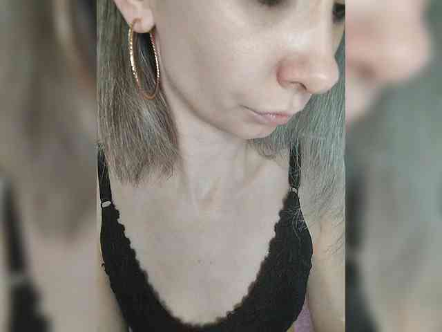 -Christina- webcam