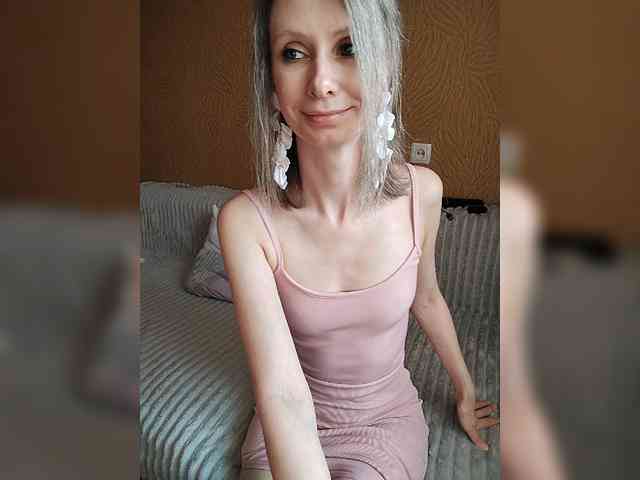 -Christina- webcam