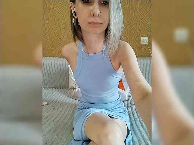 -Christina- webcam