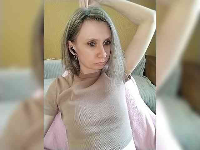 -Christina- webcam