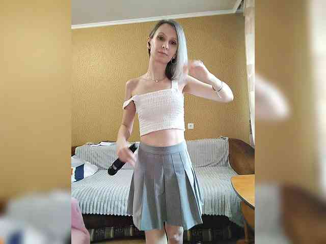 -Christina- webcam