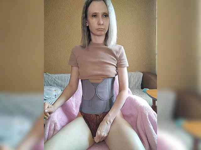 -Christina- webcam