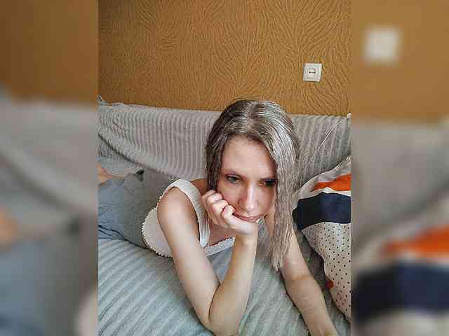 -Christina- webcam