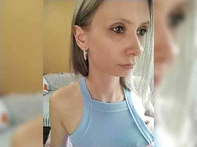 -Christina- webcam