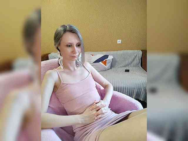 -Christina- webcam