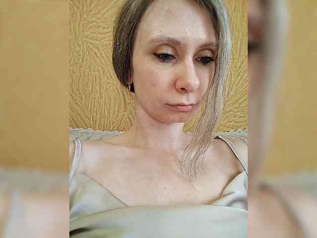 -Christina- webcam