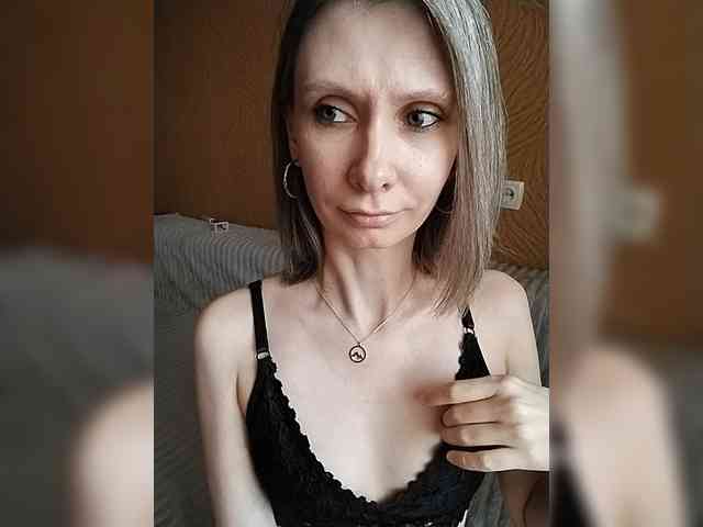 -Christina- webcam