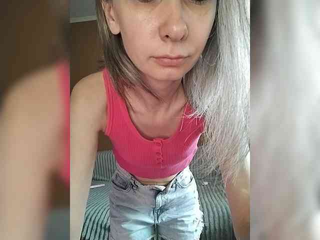 -Christina- webcam