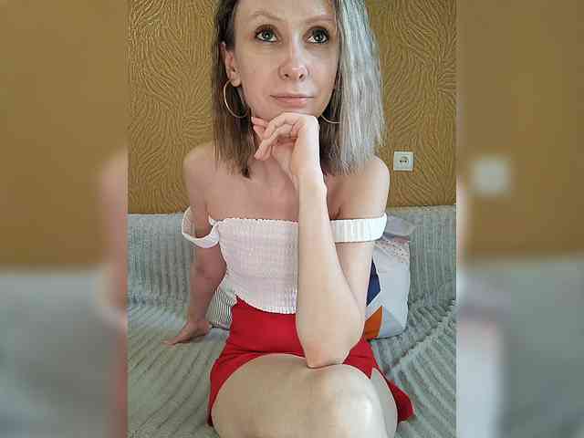 -Christina- webcam