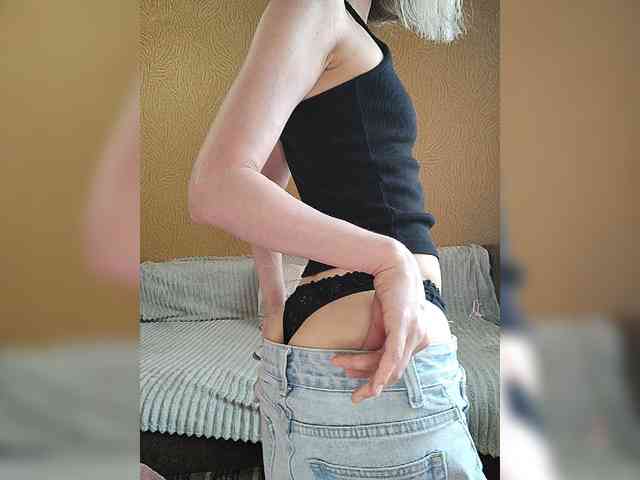 -Christina- webcam