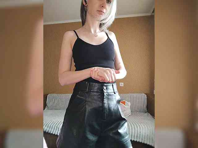 -Christina- webcam