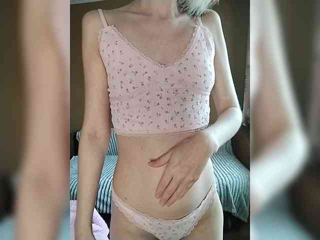 -Christina- webcam