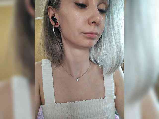 -Christina- webcam