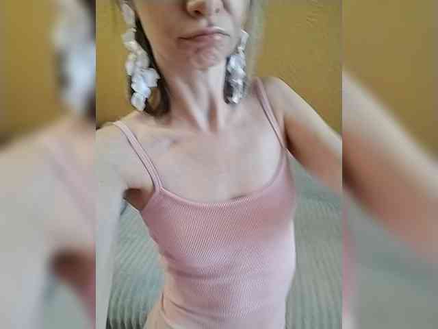-Christina- webcam