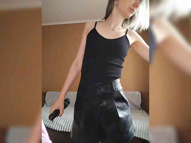 -Christina- webcam