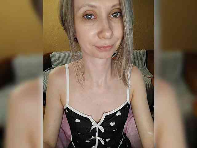 -Christina- webcam