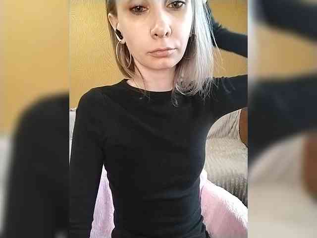 -Christina- webcam