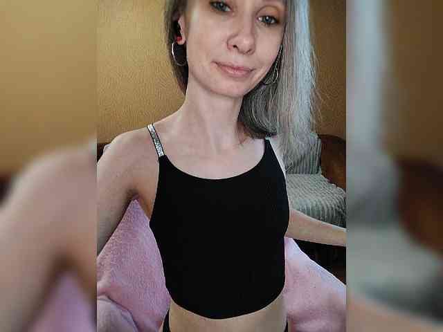 -Christina- webcam