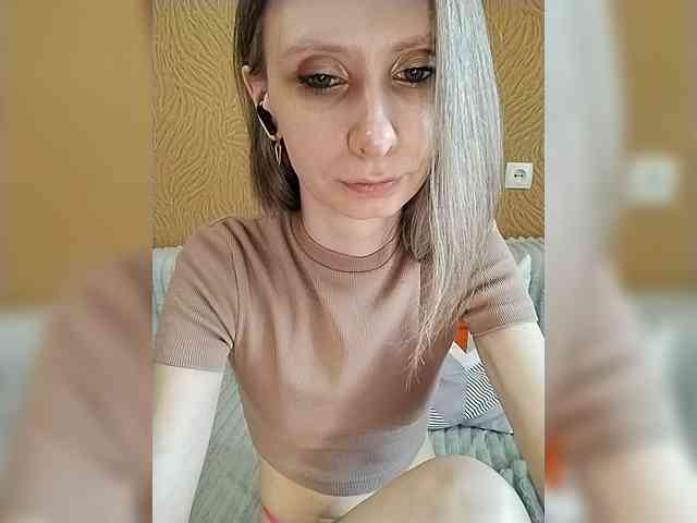 -Christina- webcam