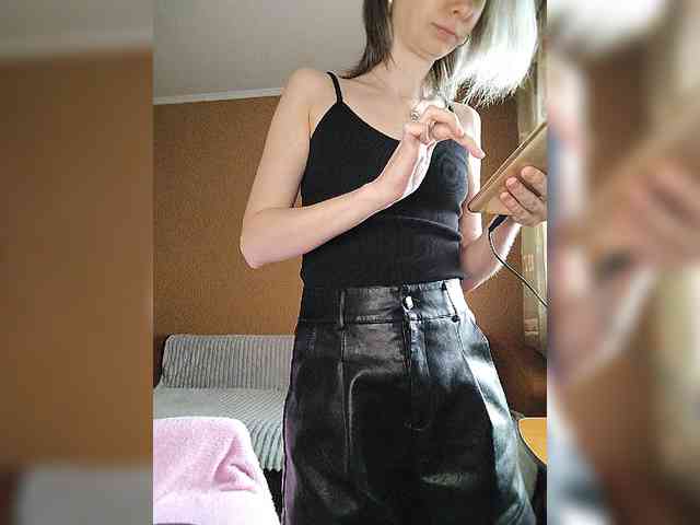 -Christina- webcam