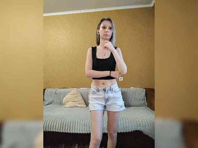 -Christina- webcam