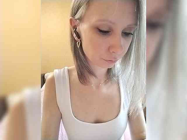 -Christina- webcam