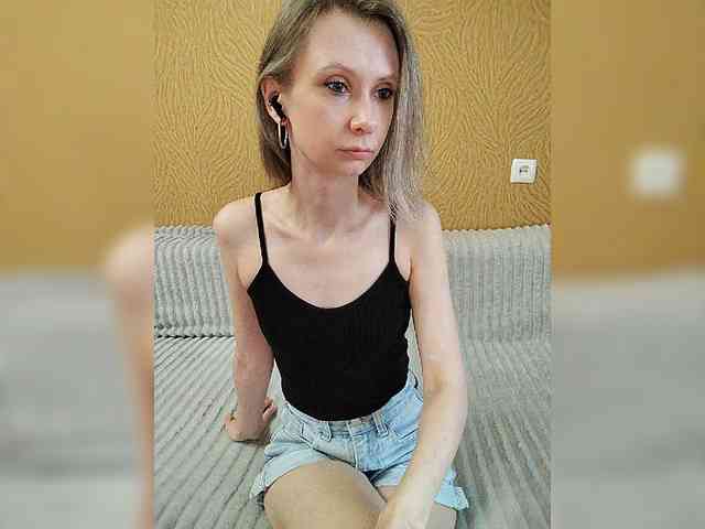 -Christina- webcam
