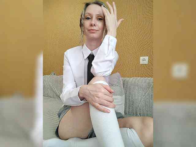 -Christina- webcam