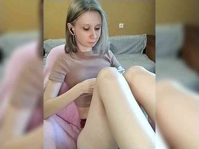 -Christina- webcam