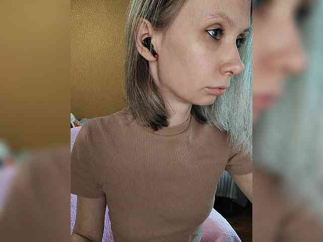 -Christina- webcam