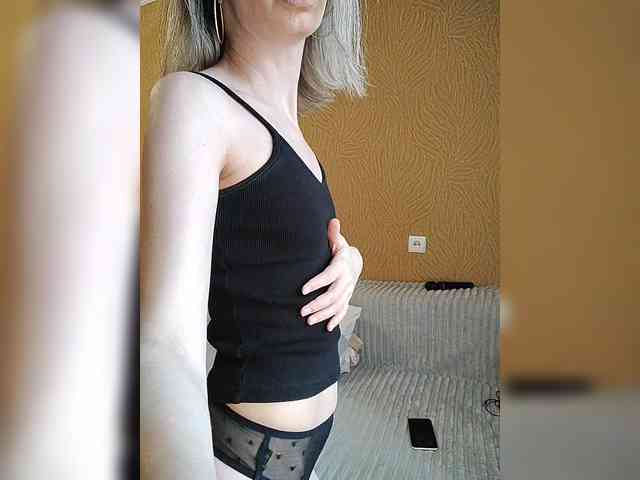 -Christina- webcam