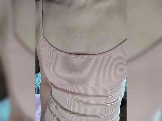-Christina- webcam