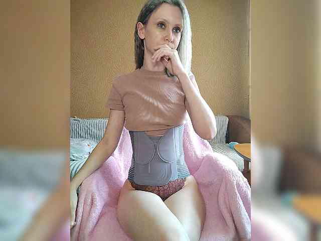 -Christina- webcam