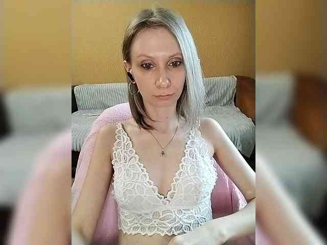 -Christina- webcam
