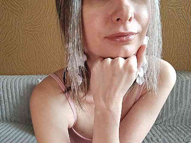 -Christina- webcam