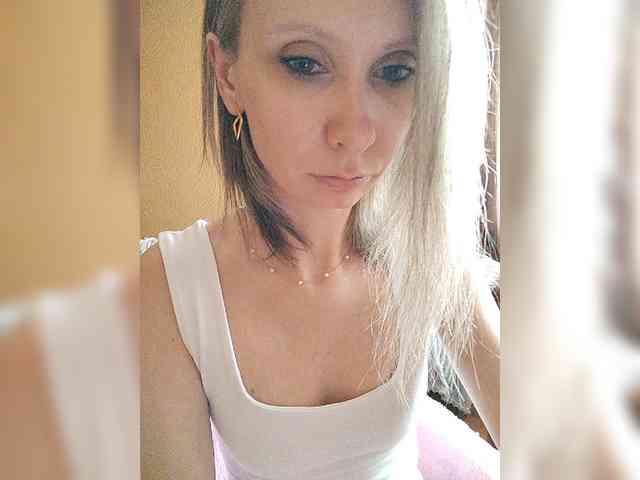 -Christina- webcam