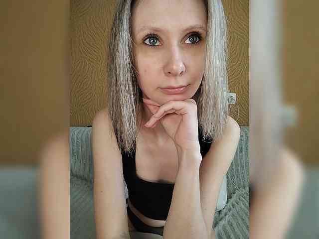 -Christina- webcam