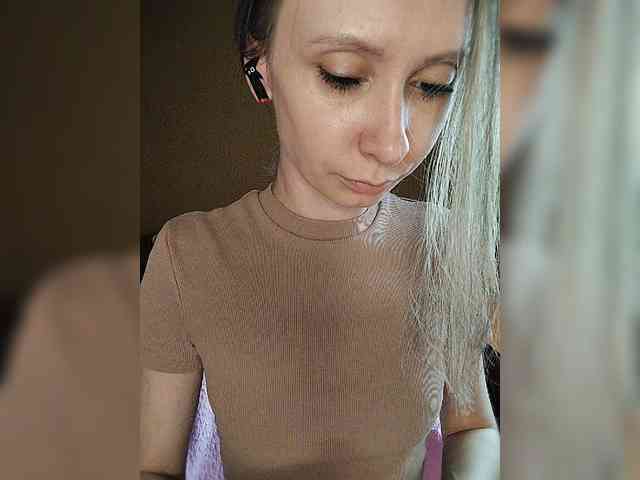 -Christina- webcam