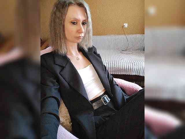-Christina- webcam