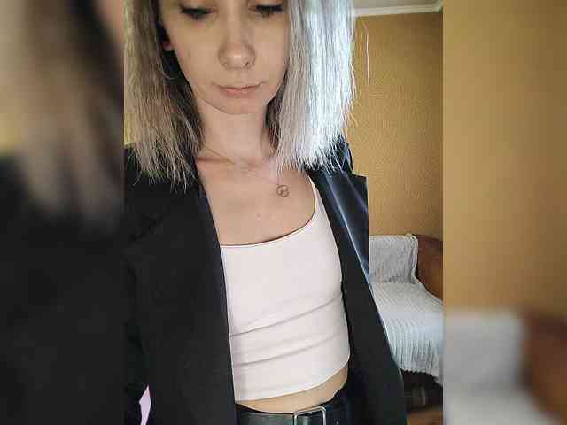 -Christina- webcam