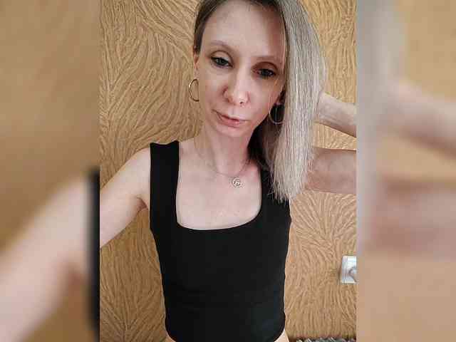 -Christina- webcam